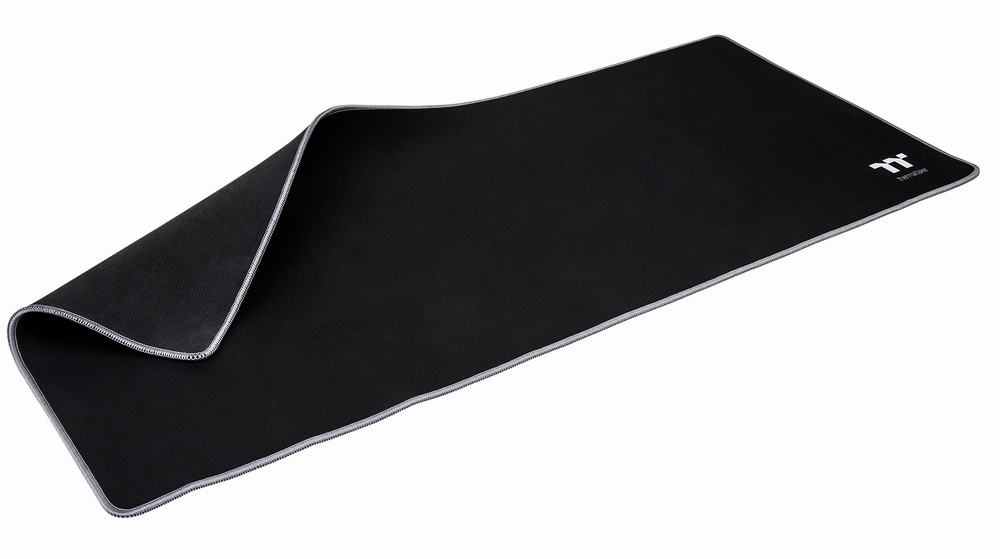 Thermaltake M700 Extended Gaming Mouse Pad 900x400x4 mm