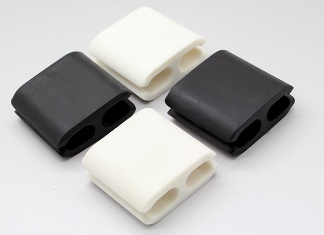 Dual Cord Cable Clips Rubber Material 4 Pieces Small CC-922
